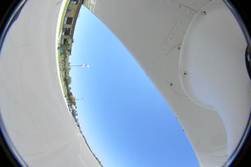 VID_20230322_111427_00_002.insv