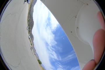 VID_20230323_074926_00_005.insv