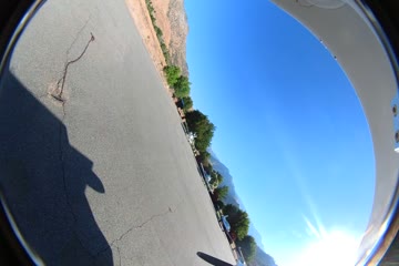 VID_20240620_141046_00_034.insv